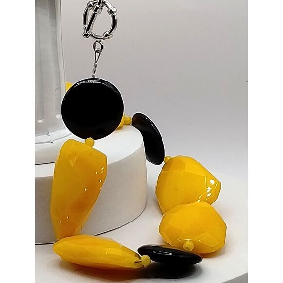 Vintage Statement Necklace of Large Yellow Aventurine and Black Agate Beads 18" - Picture 3 of 5